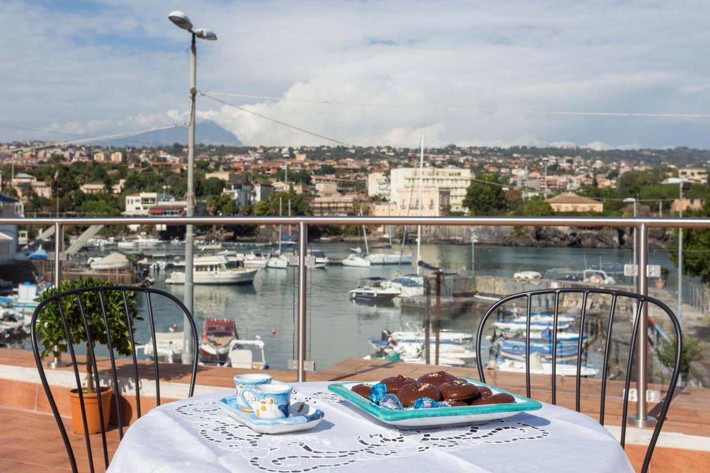 La Casa Di Nonna Maria Apartment Catania Bagian luar foto