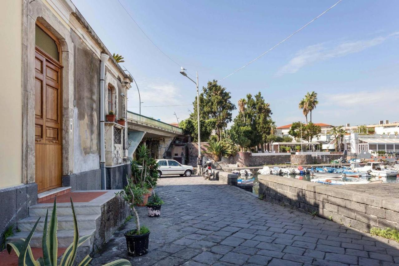 La Casa Di Nonna Maria Apartment Catania Bagian luar foto
